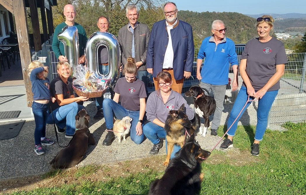 10 Jahre Zusammenarbeit mit BRK-Rettungshunden